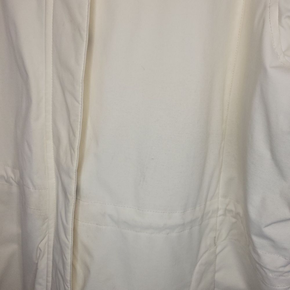 L.L. Bean Women's Winter Warmer Coat - Picture 14 of 16